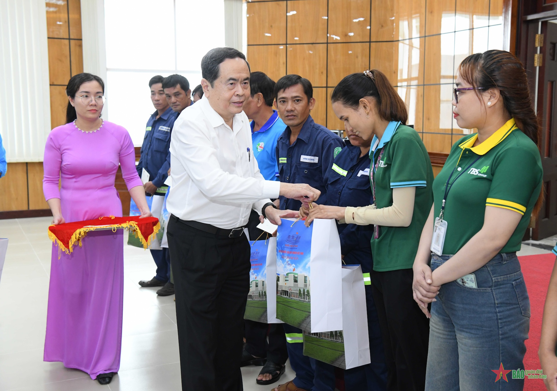 Chủ tịch Quốc hội Trần Thanh Mẫn: Trà Vinh cần quan tâm, chăm lo nâng cao đời sống vật chất, tinh thần của người dân